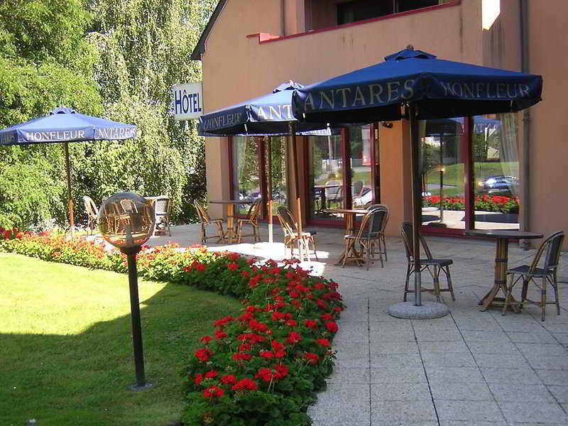 Hotel Antares & Spa La Rivière-Saint-Sauveur Exterior photo